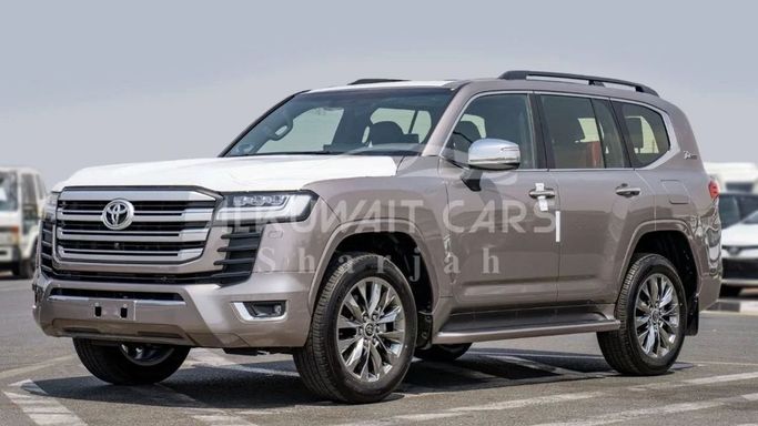 Новый Toyota Land Cruiser 300 Series, 3.4 л, 2025 в Шардже от Nour Alnukhba Motors Золотистый цвет. Other | AUTO.AE