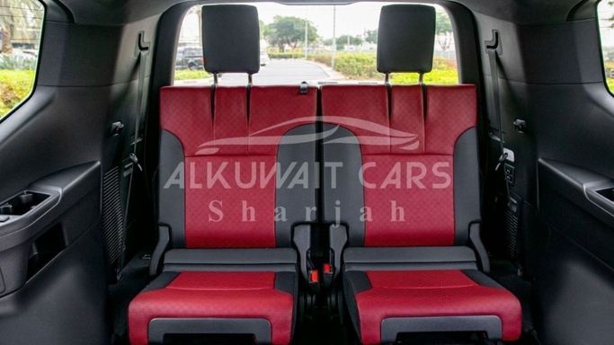 Новый Toyota Land Cruiser 300 Series, 3.4 л, 2025 в Шардже от Nour Alnukhba Motors Белый цвет. Other | AUTO.AE