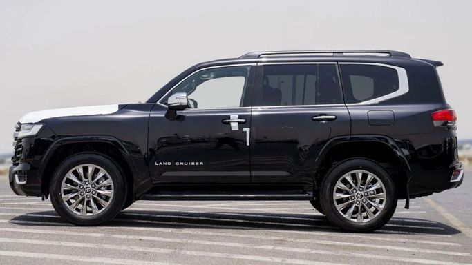 New Toyota Land Cruiser 300 Series, 3.3 l, 2025 in Sharjah by Nour Alnukhba Motors, Black color. Other | AUTO.AE