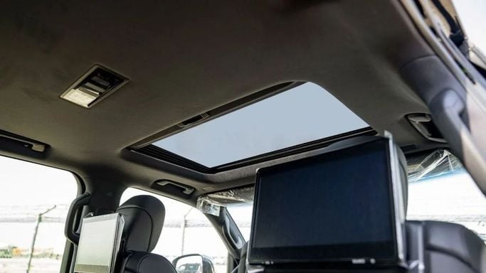 Новый Toyota Land Cruiser 300 Series, 3.4 л, 2025 в Шардже от Nour Alnukhba Motors Черный цвет. Other | AUTO.AE