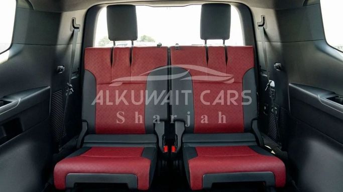 Новый Toyota Land Cruiser 300 Series, 3.4 л, 2024 в Шардже от Nour Alnukhba Motors Бежевый цвет. GCC | AUTO.AE