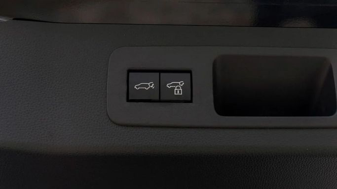 Новый Toyota Land Cruiser 300 Series, 3.3 л, 2025 в Шардже от Nour Alnukhba Motors Черный цвет. Other | AUTO.AE