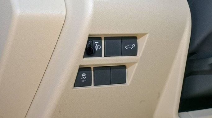 Новый Toyota Land Cruiser 300 Series, 3.4 л, 2025 в Шардже от Nour Alnukhba Motors Бронзовый цвет. Other | AUTO.AE