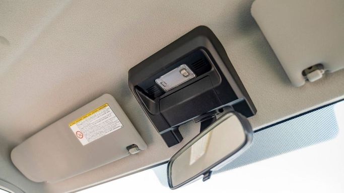 Новый Toyota Land Cruiser 70 Series Рестайлинг 2, 4.5 л, 2025 в Шардже от Nour Alnukhba Motors Белый цвет. Other | AUTO.AE