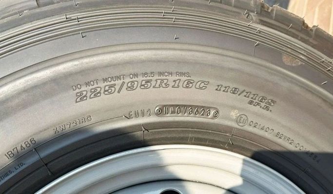 Новый Toyota Land Cruiser 70 Series Рестайлинг 2, 4.2 л, 2025 в Шардже от Nour Alnukhba Motors Белый цвет. Other | AUTO.AE