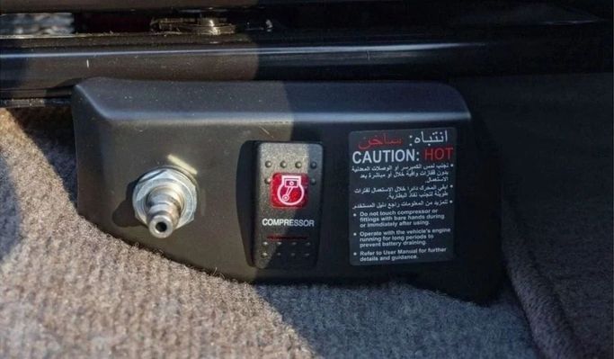 Новый Toyota Land Cruiser 70 Series Рестайлинг 2, 4.2 л, 2024 в Шардже от Nour Alnukhba Motors Белый цвет. GCC | AUTO.AE