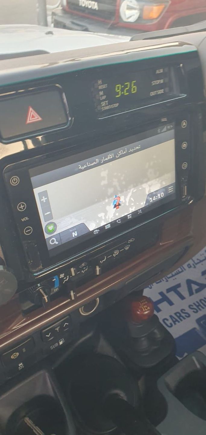 Подержанный Toyota Land Cruiser 70 Series Рестайлинг 1, 4.0 л, 2019 в Шардже от Ishtar Used Cars Бежевый цвет. Other | AUTO.AE