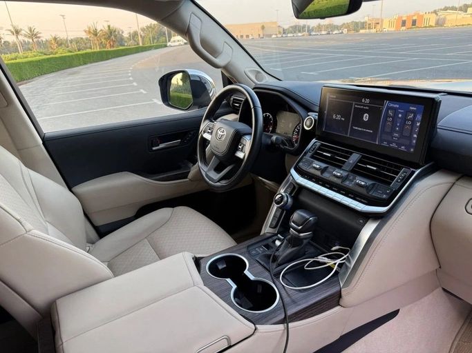 Used Toyota Land Cruiser 300 Series, 3.4 l, 2024 in Sharjah by Alnawras Cars, Black color. GCC Specs | AUTO.AE