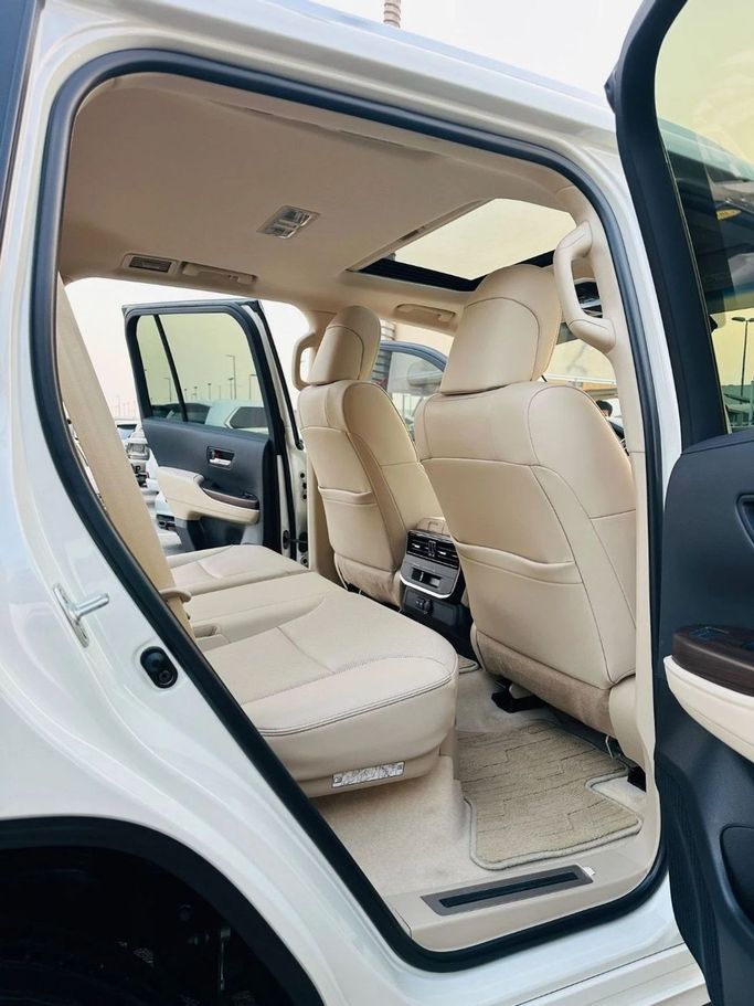 Used Toyota Land Cruiser 300 Series, 4.0 l, 2024 in Sharjah by Titanium Used Cars, White color. GCC Specs | AUTO.AE