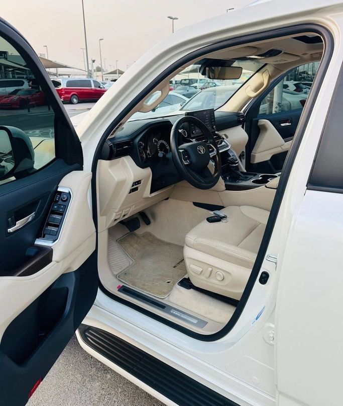 Used Toyota Land Cruiser 300 Series, 4.0 l, 2024 in Sharjah by Titanium Used Cars, White color. GCC Specs | AUTO.AE