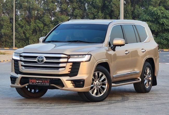 Подержанный Toyota Land Cruiser 200 Series, 5.7 л, 2010 в Шардже от Nassem Al Sham Used Cars Золотистый цвет. GCC | AUTO.AE