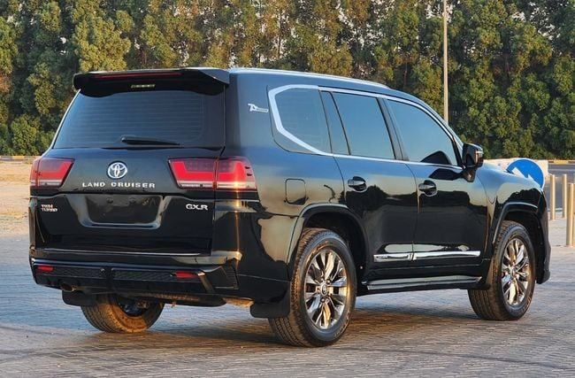 Подержанный Toyota Land Cruiser 200 Series Рестайлинг 1, 5.7 л, 2012 в Шардже от Nassem Al Sham Used Cars Белый цвет. GCC | AUTO.AE