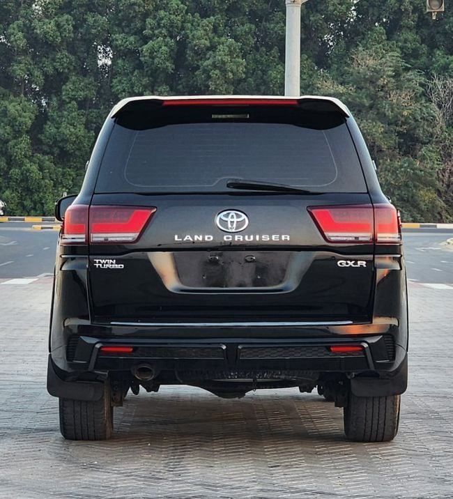 Подержанный Toyota Land Cruiser 200 Series Рестайлинг 2, 4.6 л, 2015 в Шардже от Nassem Al Sham Used Cars Черный цвет. GCC | AUTO.AE