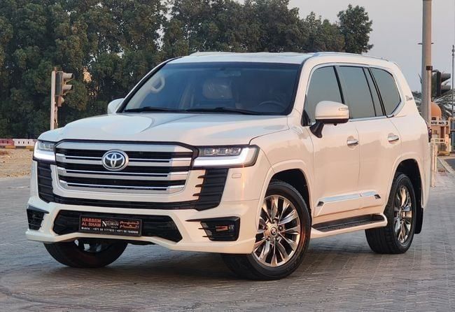 Подержанный Toyota Land Cruiser 200 Series, 5.7 л, 2009 в Шардже от Nassem Al Sham Used Cars Белый цвет. GCC | AUTO.AE