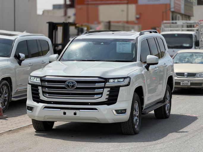 مستعملة Toyota Land Cruiser Twin Turbo السلسلة 300, 3.3 l, 2022 في في الإمارات, الشارقة من Luluat Al Khan Used Auto spare Parts، اللون أبيض. المواصفات الأسترالية | AUTO.AE | إعلان #274918