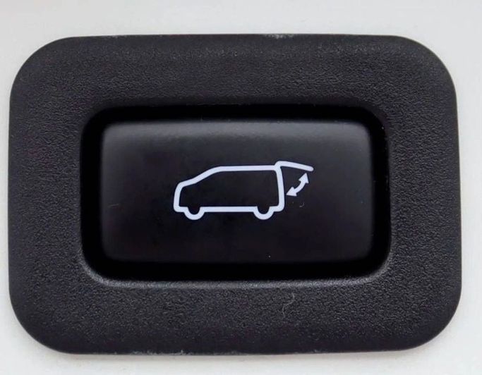 Подержанный Toyota Previa III (XR50), 2.4 л, 2020 в Шардже от Al Sayed Khamis Used Auto Trading Белый цвет. GCC | AUTO.AE