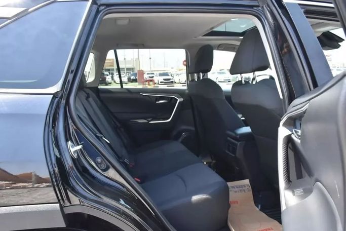 Used Toyota RAV4 V (XA50), 2.5 l, 2022 in Sharjah by Alfaris Used Cars, Black color. Other | AUTO.AE