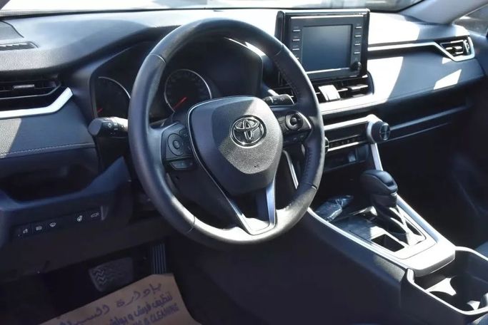 Used Toyota RAV4 V (XA50), 2.5 l, 2020 in Sharjah by Alfaris Used Cars, Silver color. Other | AUTO.AE