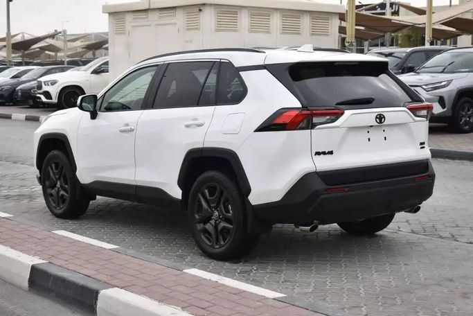 Used Toyota RAV4 V (XA50), 2.5 l, 2022 in Sharjah by Alfaris Used Cars, White color. Other | AUTO.AE