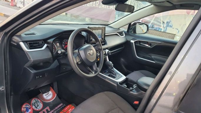 Used Toyota RAV4 V (XA50), 2.5 l, 2019 in Sharjah by Golden Deal Cars, Black color. American Specs | AUTO.AE