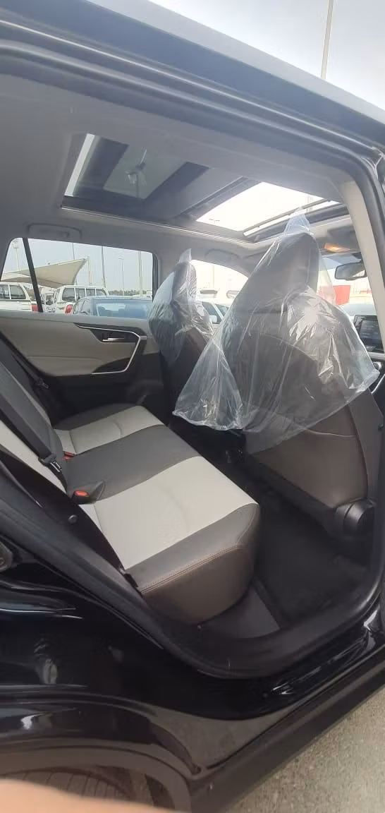 Used Toyota RAV4 V (XA50), 2.5 l, 2021 in Sharjah by Ishtar Used Cars, Black color. GCC Specs | AUTO.AE
