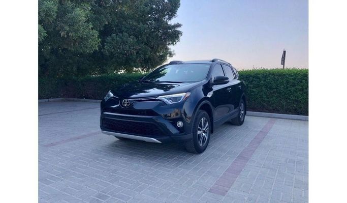 Used Toyota RAV4 V (XA50), 2.5 l, 2018 in Sharjah by Halla Cars, Black color. American Specs | AUTO.AE