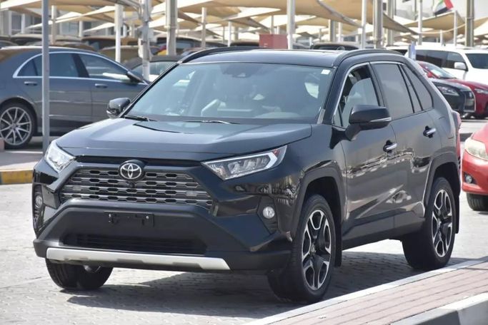 Подержанный Toyota RAV4 V (XA50), 2.5 л, 2019 в Шардже от Alfaris Used Cars Черный цвет. Other | AUTO.AE