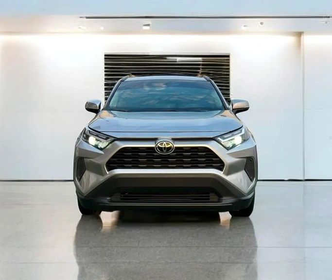 مستعملة Toyota RAV4 V (XA50), 2.5 l, 2022 في في الإمارات, الشارقة من Lamer Motors، اللون فضي. المواصفات الأمريكية | AUTO.AE | إعلان #280861