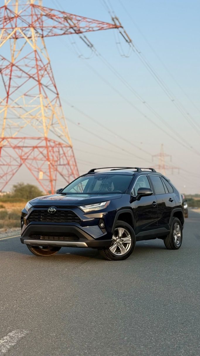 Подержанный ⁦Toyota RAV4 V (XA50), 2.5 л, 2023⁩ в ОАЭ, Шарджа от Shokkur ENT Черный цвет.  | AUTO.AE | Объявление #285138