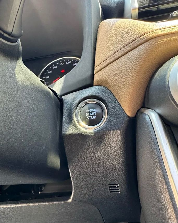 مستعملة Toyota RAV4 V (XA50)، 2.5 لتر، 2019 في الإمارات، الشارقة من Najm Al Shimal Used Cars trd.، اللون أزرق فاتح. مواصفات الخليج | AUTO.AE | إعلان #296003 — صورة 12 من 16
