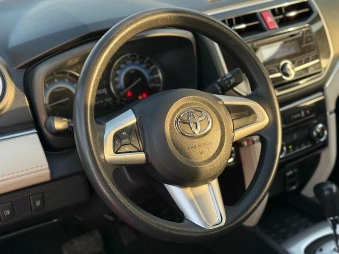 Новый Toyota Rush II, 1.5 л, 2022 в Шардже от Al Aram Cars Белый цвет. GCC | AUTO.AE