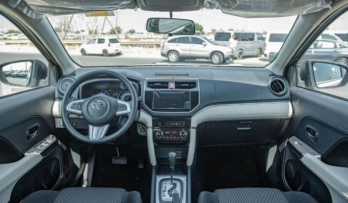 Новый Toyota Rush II, 1.5 л, 2024 в Шардже от Nour Alnukhba Motors Серебристый цвет. Other | AUTO.AE