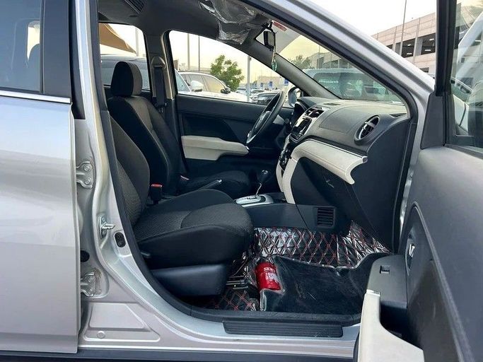 Used Toyota Rush II, 1.5 l, 2023 in Sharjah by Wael Al Azzazi Used Cars, Silver color. GCC Specs | AUTO.AE