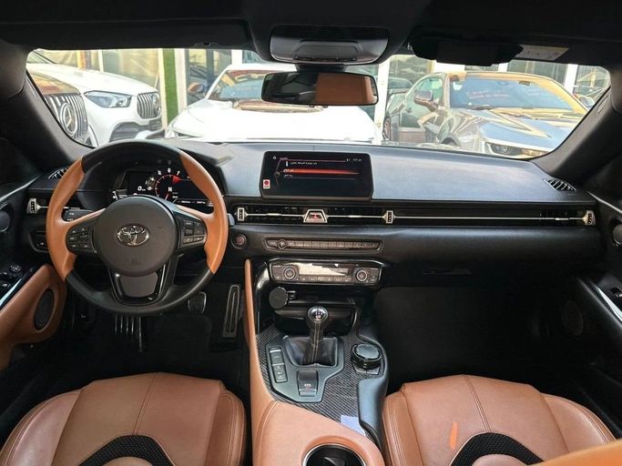 Подержанный Toyota Supra V (A90), 3.0 л, 2024 в Шардже от Noor Al Seyoh Used Cars Серый цвет. GCC | AUTO.AE