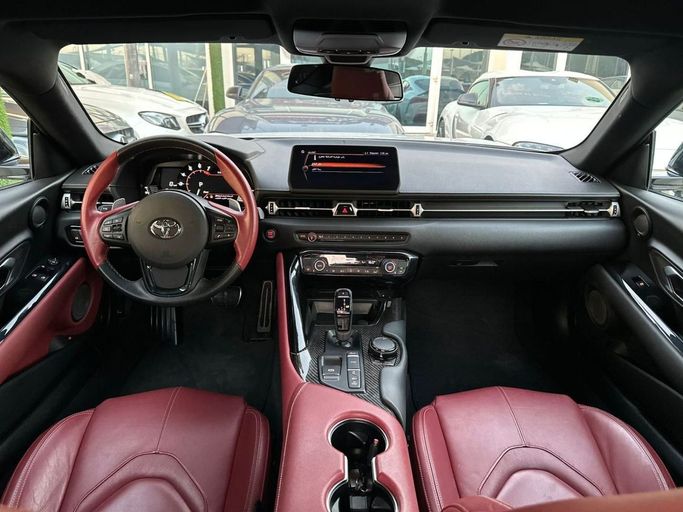 Подержанный Toyota Supra V (A90), 3.0 л, 2020 в Шардже от Noor Al Seyoh Used Cars Белый цвет. GCC | AUTO.AE