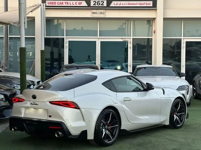 Подержанный Toyota Supra V (A90), 3.0 л, 2020 в Шардже от Noor Al Seyoh Used Cars Белый цвет. GCC | AUTO.AE