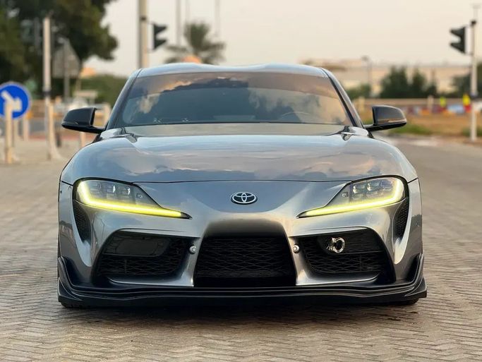 Подержанный Toyota Supra V (A90), 3.0 л, 2022 в Шардже от Al Ahd Used Cars Серый цвет. GCC | AUTO.AE