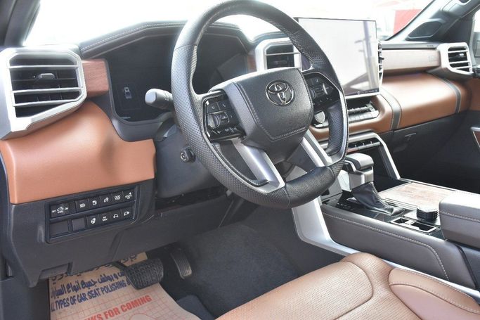 Подержанный Toyota Tundra III, 3.4 л, 2023 в Шардже от Alfaris Used Cars Синий цвет.  | AUTO.AE