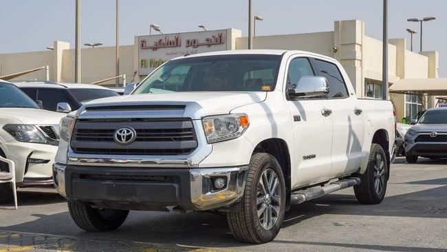 Used Toyota Tundra II Facelift, 5.7 l, 2014 in Sharjah by Alnujoom Al Malakiah Used Cars, White color. American Specs | AUTO.AE
