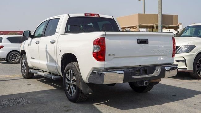 Used Toyota Tundra II Facelift, 5.7 l, 2014 in Sharjah by Alnujoom Al Malakiah Used Cars, White color. American Specs | AUTO.AE