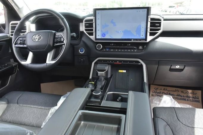 Подержанный Toyota Tundra III, 3.4 л, 2023 в Шардже от Alfaris Used Cars Серый цвет.  | AUTO.AE