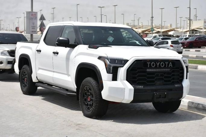 Новый Toyota Tundra III, 3.4 л, 2024 в Шардже от Alfaris Used Cars Белый цвет.  | AUTO.AE