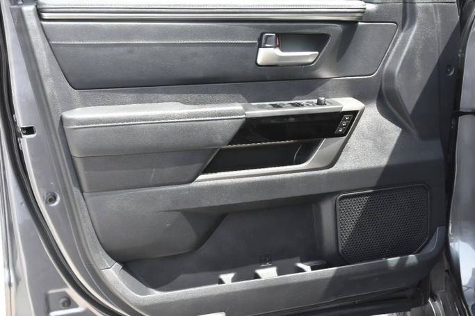 Used Toyota Tundra III, 3.4 l, 2023 in Sharjah by Alfaris Used Cars, Grey color. Other | AUTO.AE