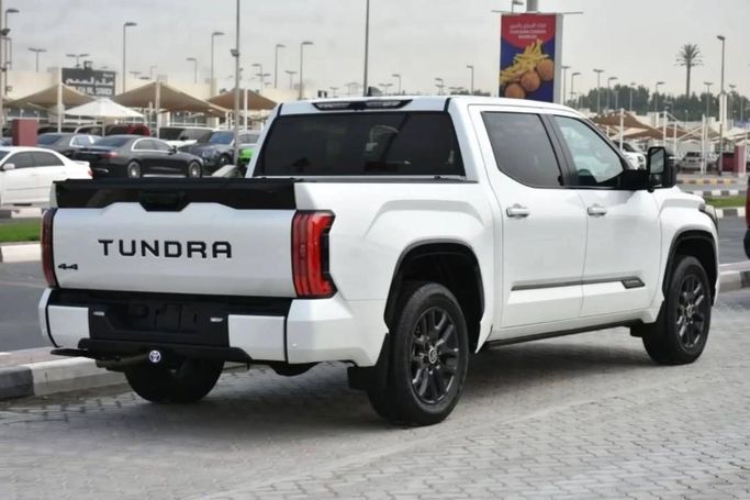 Used Toyota Tundra III, 3.4 l, 2024 in Sharjah by Alfaris Used Cars, White color. Other | AUTO.AE