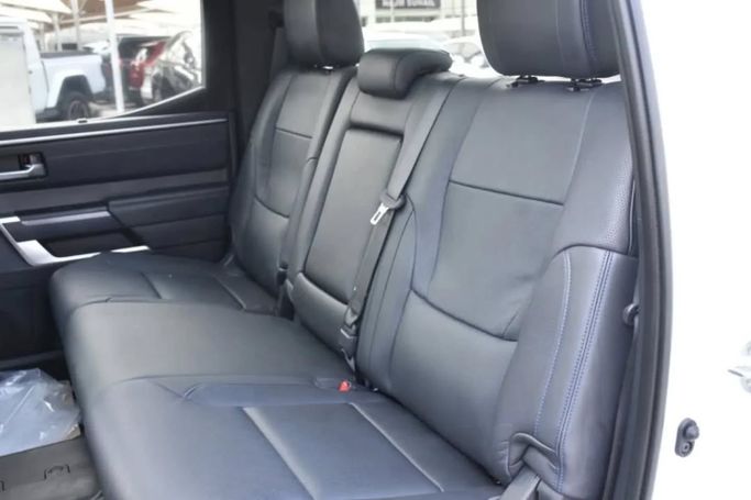 Used Toyota Tundra III, 3.4 l, 2024 in Sharjah by Alfaris Used Cars, White color. Other | AUTO.AE