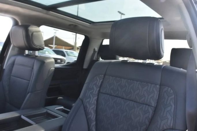 Used Toyota Tundra III, 3.4 l, 2024 in Sharjah by Alfaris Used Cars, Black color. Other | AUTO.AE