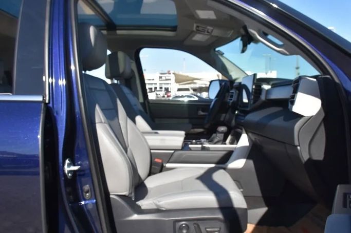 Used Toyota Tundra III, 3.4 l, 2023 in Sharjah by Alfaris Used Cars, Blue color. Other | AUTO.AE