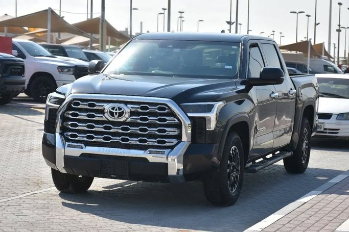 Подержанный Toyota Tundra III, 3.4 л, 2022 в Шардже от Alfaris Used Cars Черный цвет. Other | AUTO.AE