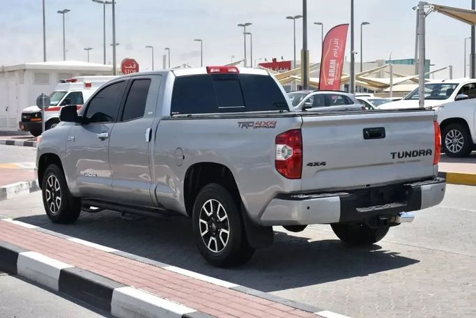 Used Toyota Tundra II Facelift, 5.7 l, 2017 in Sharjah by Alfaris Used Cars, Silver color. Other | AUTO.AE