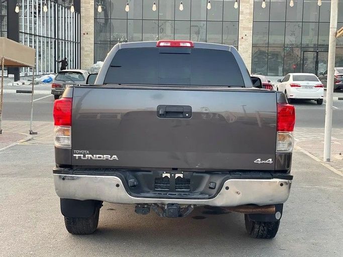 Used Toyota Tundra II, 5.7 l, 2011 in Sharjah by Darb Al Saada Used cars, Grey color. Canadian Specs | AUTO.AE